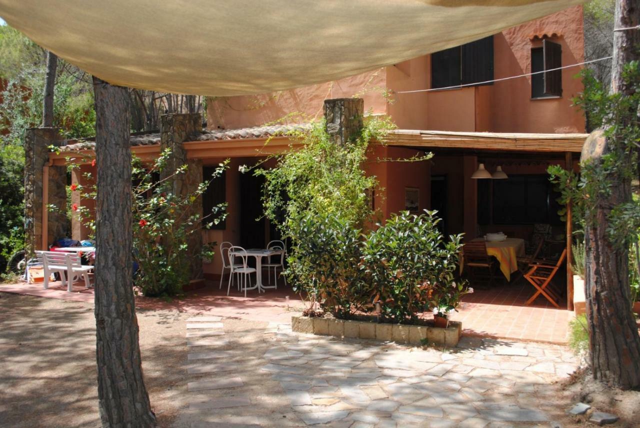 Via Dei Pini Villa Fort Village Exterior foto